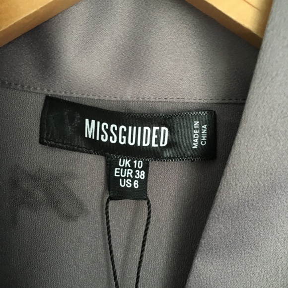 Misguided button down pussy bow satin dress - Picture 5 of 13